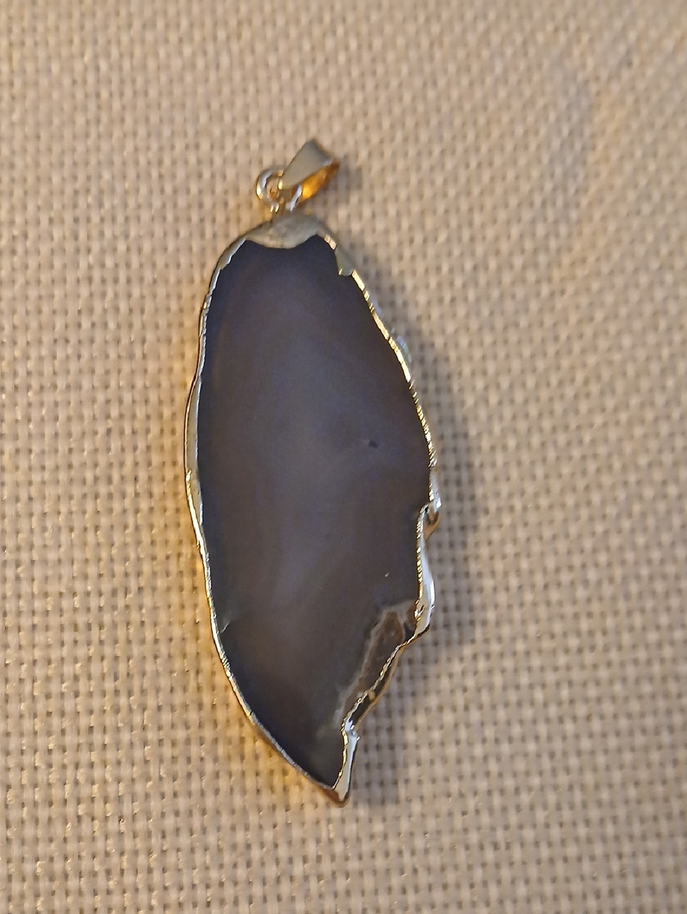 Gold-Trim Gray Agate Slice Pendant Necklace - Unbranded